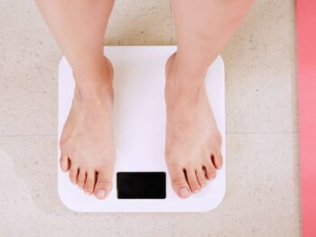 7 métodos probados que adelgazan sin hacer dieta ni ejercicio