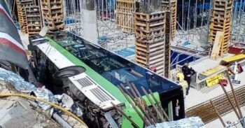 Caída de un autobús en unas obras deja14 heridos en España