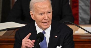 Biden dice que no «demonizará» a los migrantes como lo hace Trump