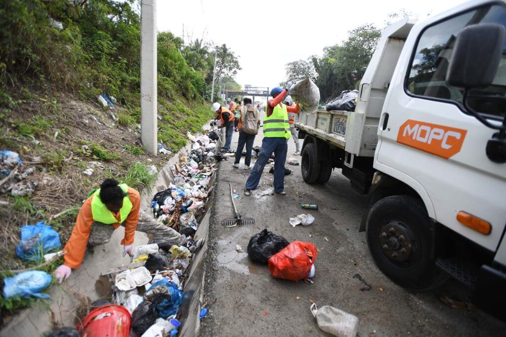 Obras Públicas recoge 240 toneladas de desechos sólidos cada mes