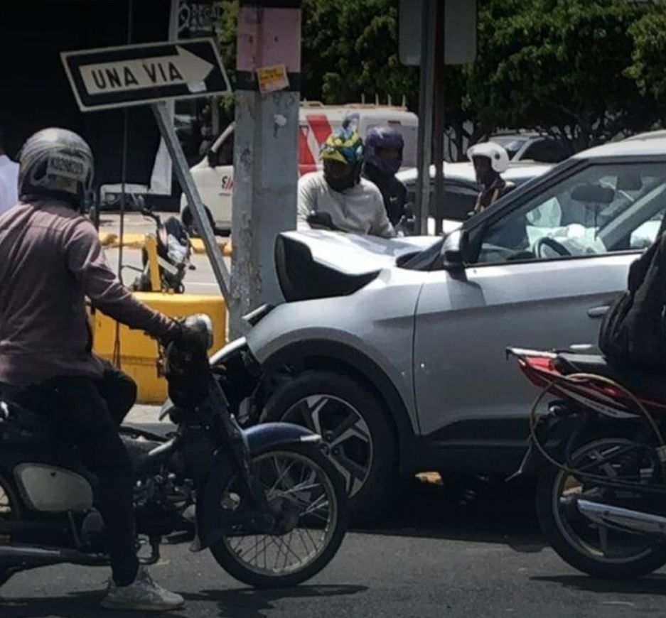 Accidente deja un herido en la Roberto Pastoriza