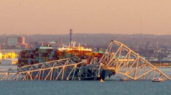 Al menos 20 personas desaparecidas tras derrumbe de puente en Baltimore