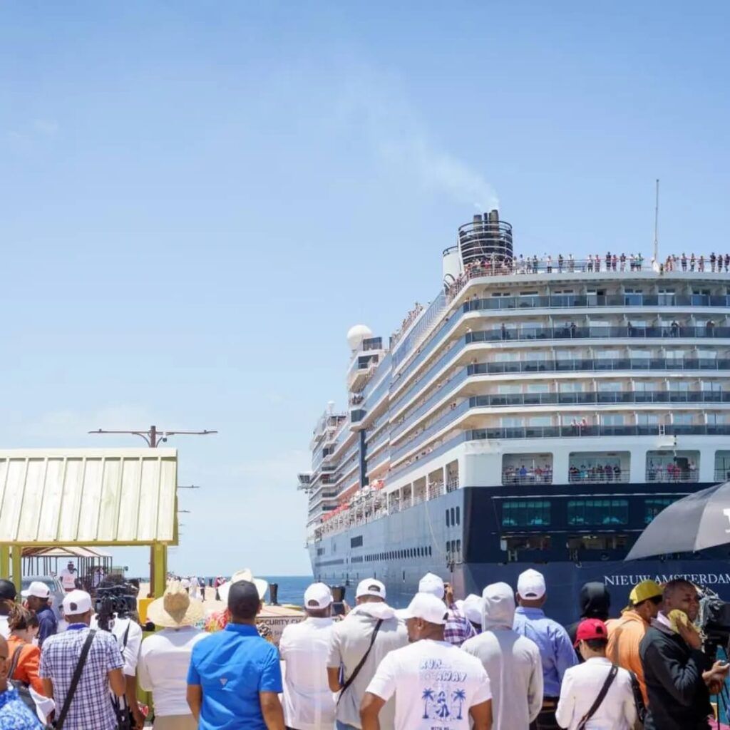 Cabo Rojo recibe su segundo crucero con aproximadamente 2,000 turistas