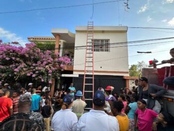 Muere niño al intentar retirar una chichigua de un cable del tendido eléctrico