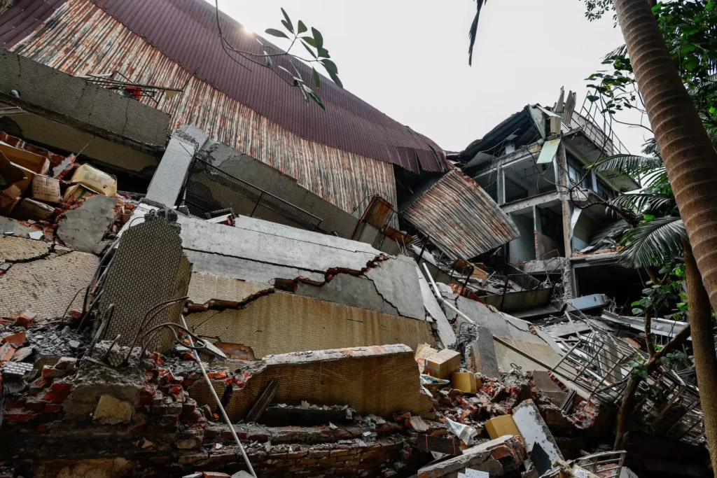 Se elevan a 10 los muertos por el terremoto de Taiwán