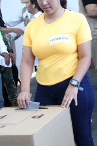 Presas preventivas en la cárcel de Najayo ejercen el derecho al voto