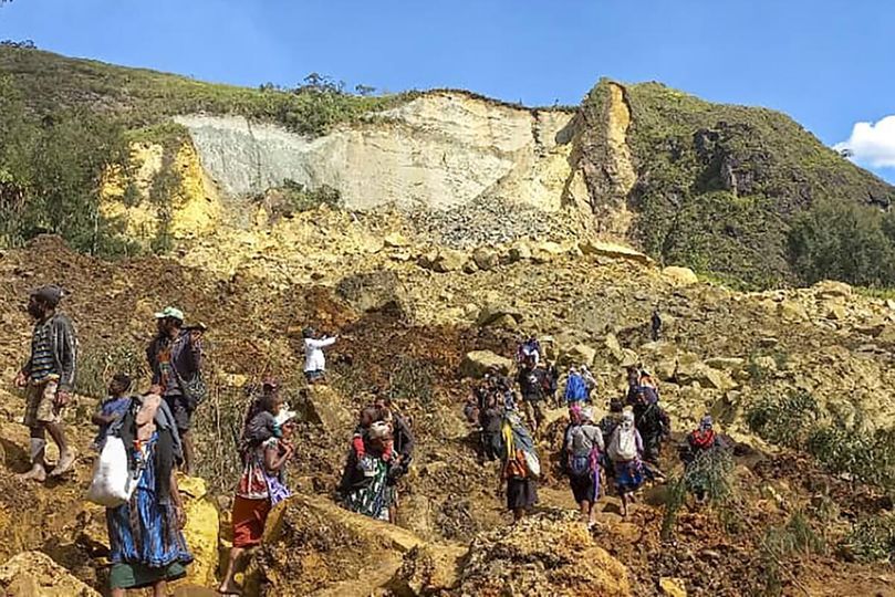Nueva Guinea reporta más de 2,000 personas sepultadas en deslizamiento de tierra