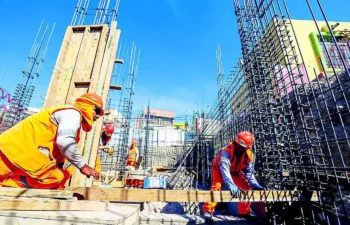Aumentan un 20% al salario mínimo del sector construcción