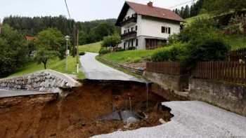 Fuertes lluvias dejan ocho muertos en China