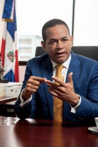 Julio César Valentín ve indispensable que la reforma fiscal vaya de la mano con la inclusión social