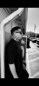 Yoo Sr afianza su carrera musical con “Tócate”