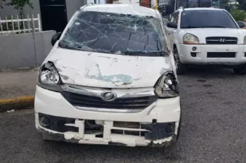 Apresan dos menores durante persecución tras robarse un carro en SD