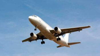 Cancelan 300 vuelos a Venezuela