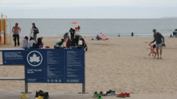 Dos hermanas adolescentes mueren ahogadas en playa de Nueva York
