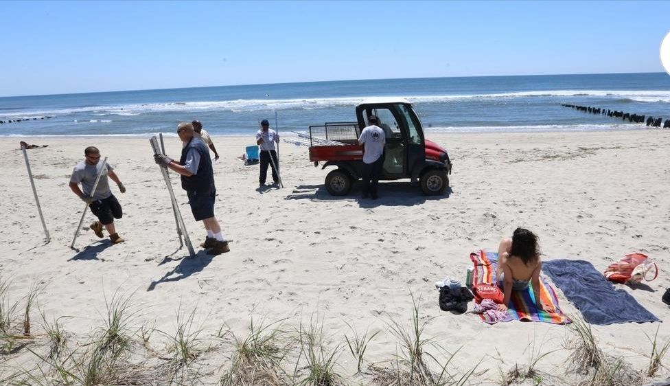 Mueren dos personas ahogadas en playa de NY