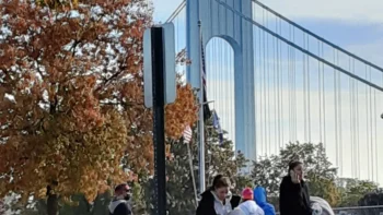 Encuentran pareja muerta en hogar en Nueva York