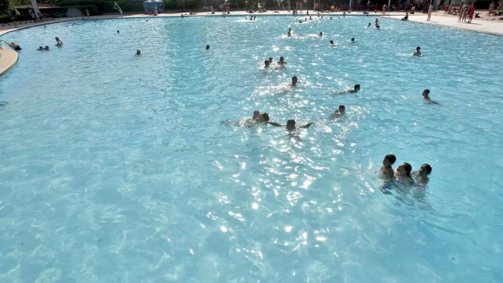 Joven demanda a los propietarios de una piscina tras quedarse tetrapléjico