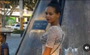 Una madre maltrata y amenaza a su peqeña de menos de 2