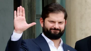 Boric se une al desconocimiento del triunfo electoral de Maduro