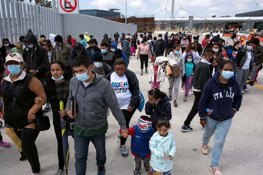 Trump deportaría un millón de indocumentados inmediatamente gane