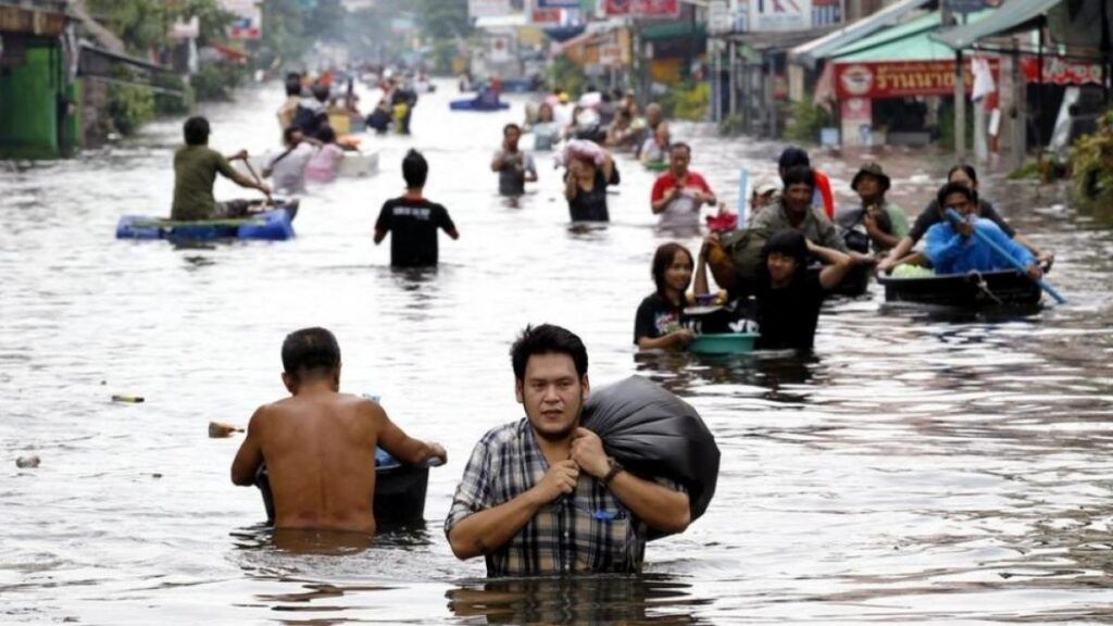 Diez muertos y 73,000 afectados por inundaciones en Tailandia