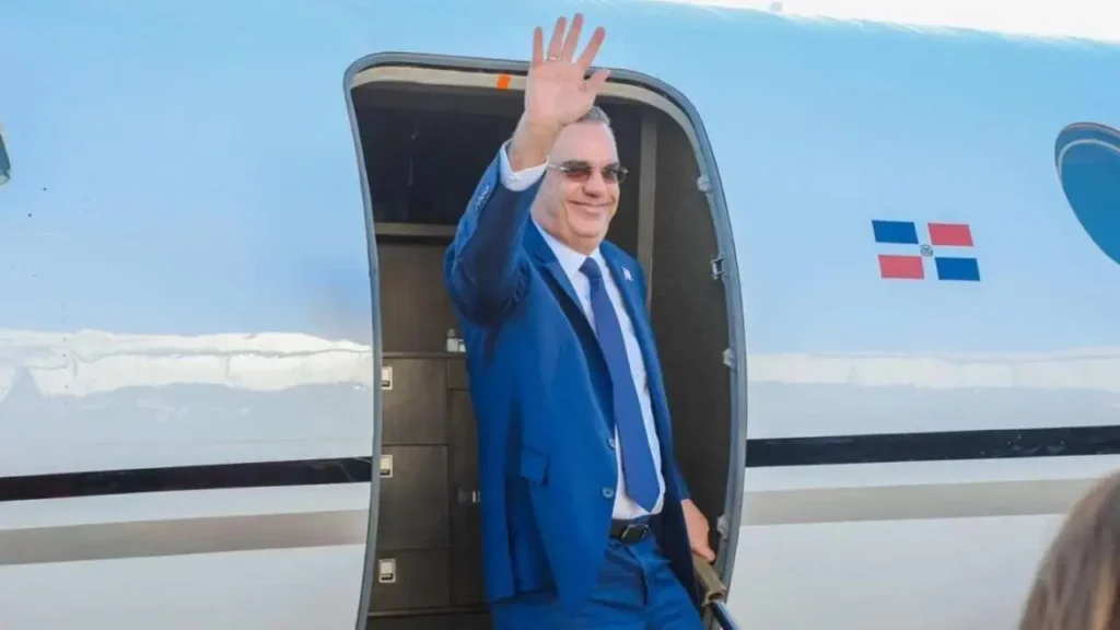 Abinader viaja este lunes a México