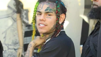 Emiten orden de arresto internacional contra el rapero Tekashi 69