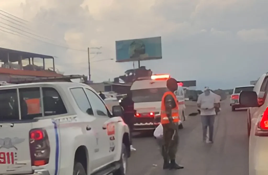 Tres muertos tras accidente en la Autopista Duarte
