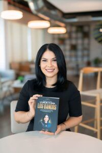 Jahaira Roble pone a circular su tercer libro “Lo que no te dicen los bancos”