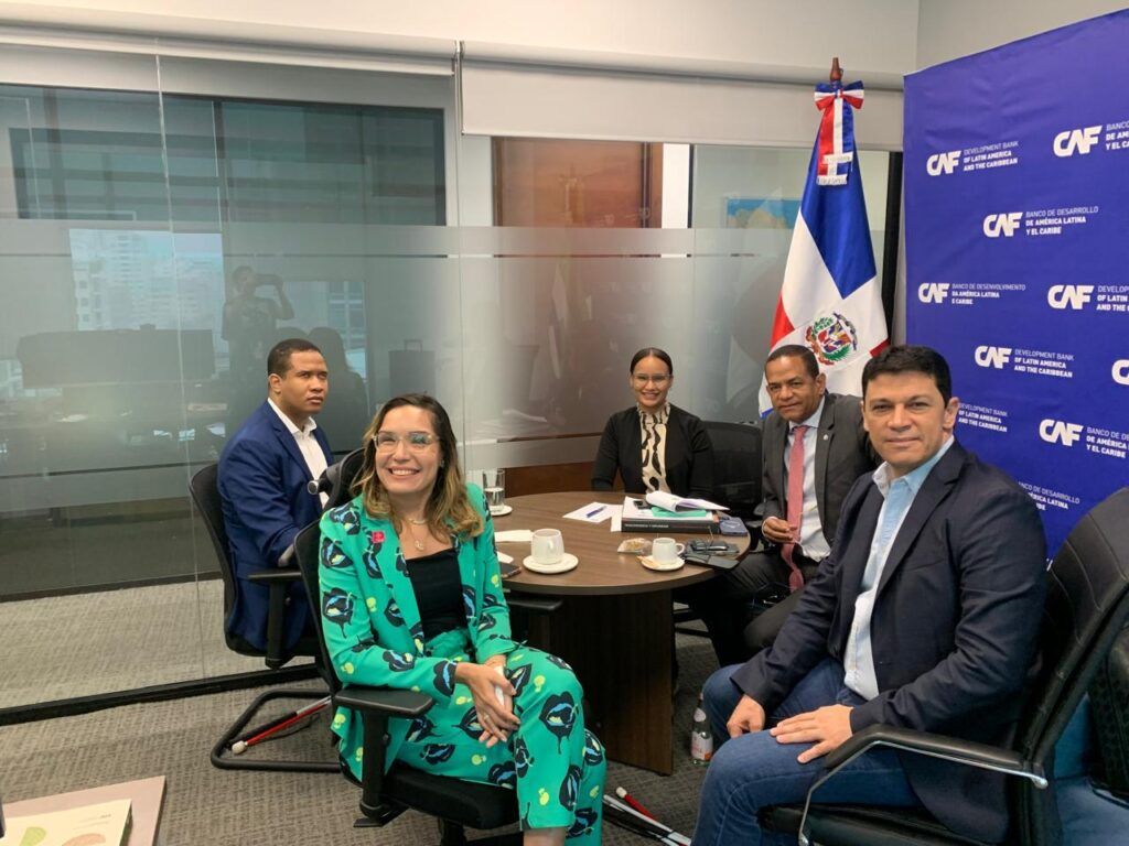 CAF Se Une A Campaña Bastón Blanco 2024