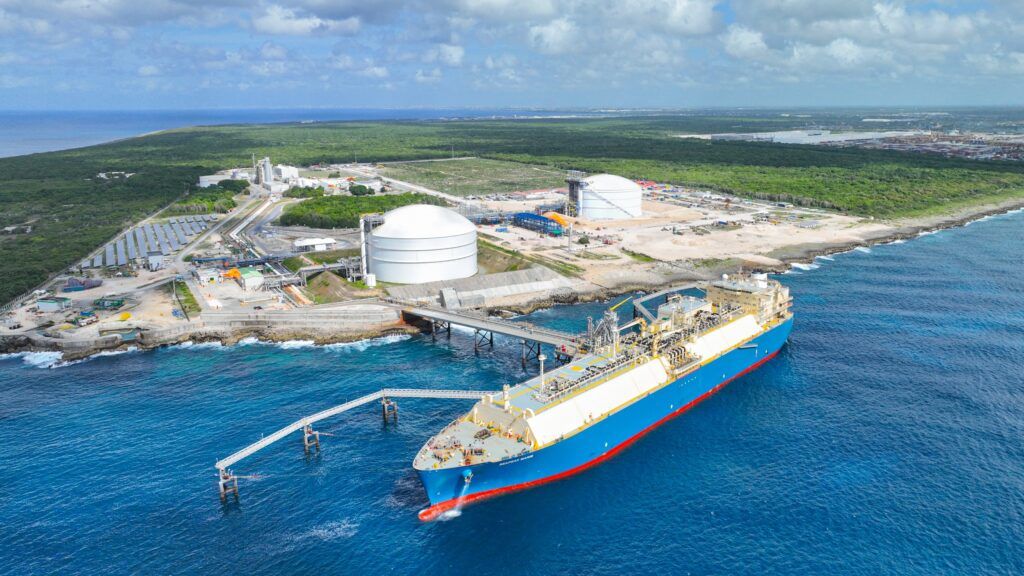 ENADOM anuncia la emisión de bonos corporativos por 300 millones de dólares