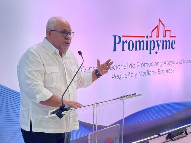 Promipyme entrega crédito de RD$94.5 millones en Los Alcarrizos