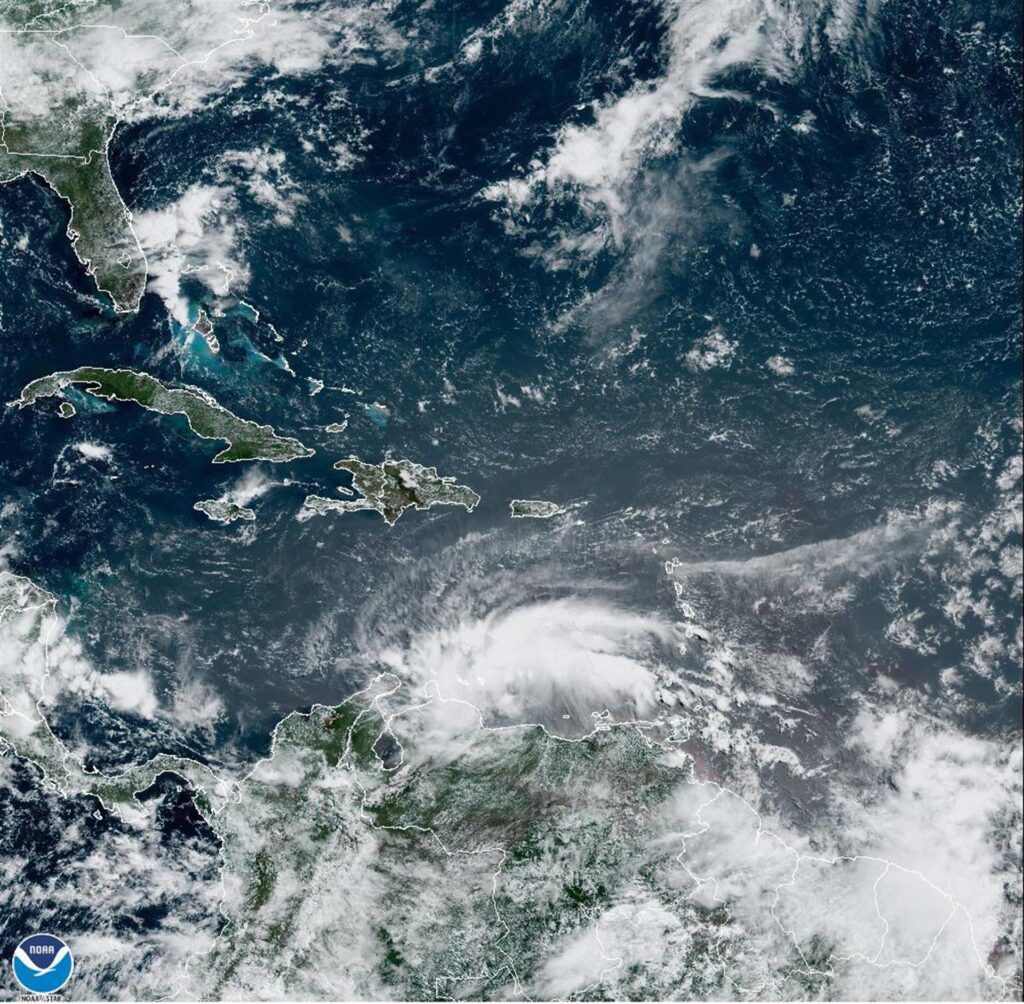 Meteorología mantiene en vigilancia potencial ciclónico en el Atlántico y el Caribe