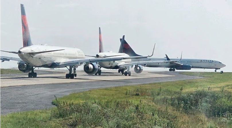 Chocan dos aviones en pista de aeropuerto de Atlanta