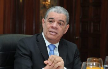 Amarante Baret Lanza nuevo partido político