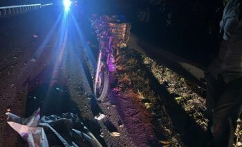 Hombre muere tras choque entre motocicleta y patana en tramo Azua-Baní