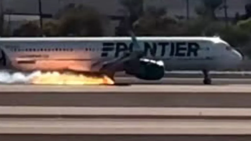 Avión se prende en llamas tras aterrizaje de emergencia