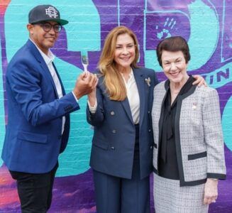 Embajada dominicana inaugura primer mural dominicano en Washington