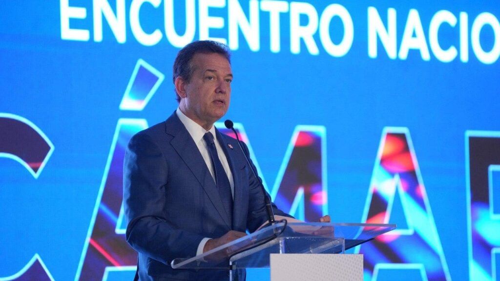 Ministro Ito Bisonó anuncia programa La RUTA CAMERAL