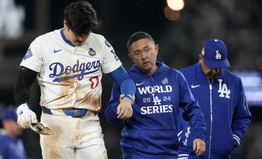 Ohtani sufre lesión parcial del hombro izquierdo