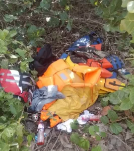 Al menos dos muertos por naufragio de yola en las costas de Miches