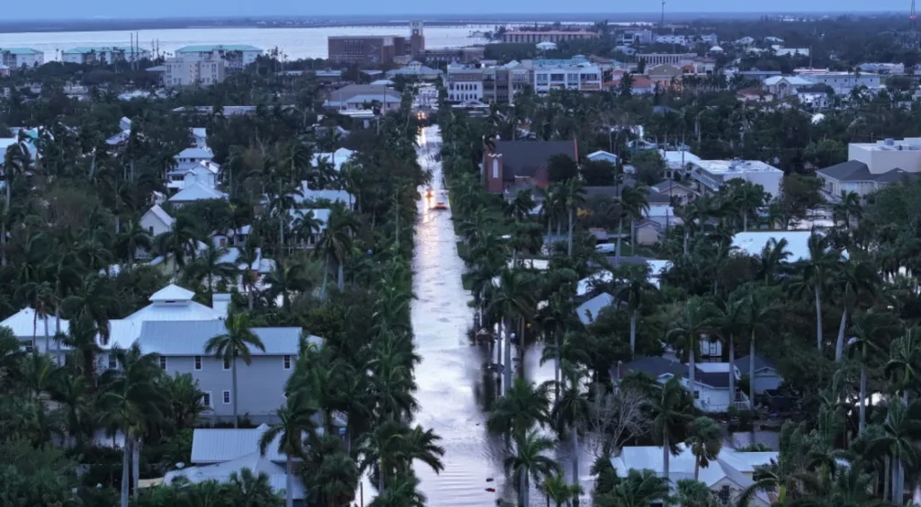 Al menos 16 muertos tras el paso de Milton por Florida
