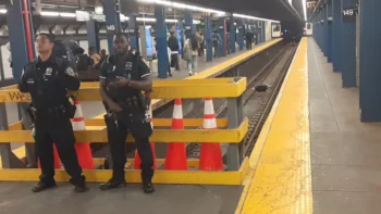 Mujer pierde brazo y pierna al ser arrollada por el Metro de Nueva York