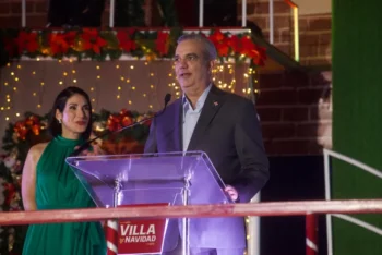 Abinader inaugura Villa Navidad