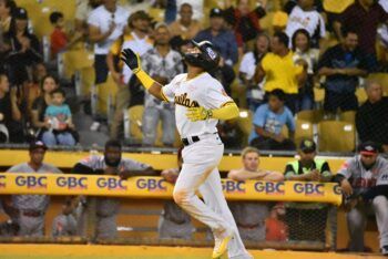Águilas,Toros y Licey ganan en la pelota invernal