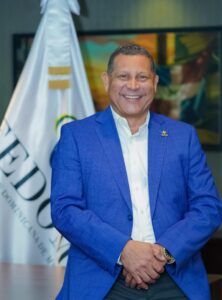 Presidente de Fedomu instruye alcaldes a limpiar imbornales y sumarse a labores preventivas ante posibles lluvias.