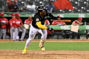 Las Estrellas propinan paliza a los Gigantes