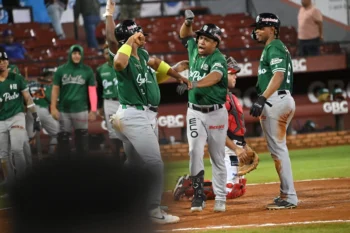 Estrellas derrotan a los Gigantes