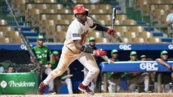 Escogido derrota a las Estrellas