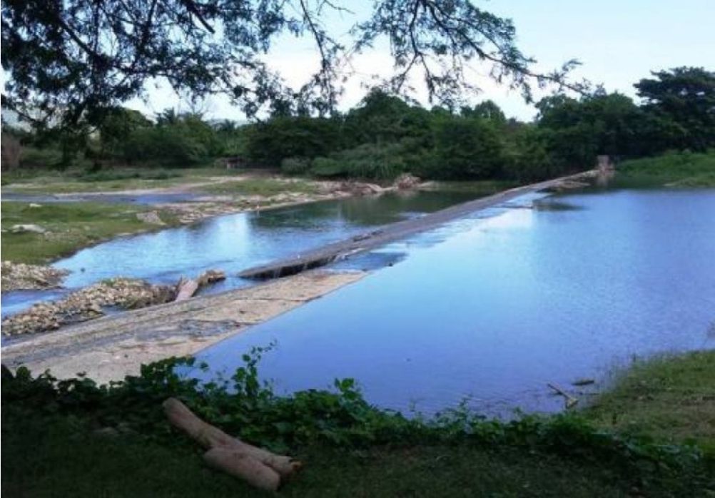 Se desborda río Bajabonico en Puerto Plata a causa de fuertes lluvias